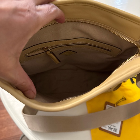 MCM Women's Aren Monogram Messenger Bag Purse Shoulder Bag New retail 730.00 - Picture 9 of 15